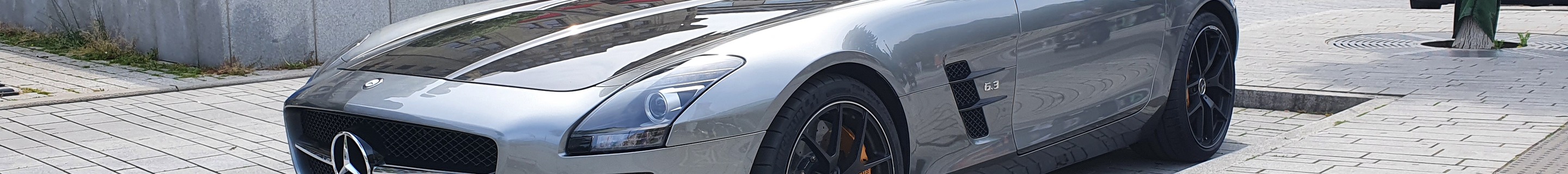 Mercedes-Benz SLS AMG GT Roadster Final Edition