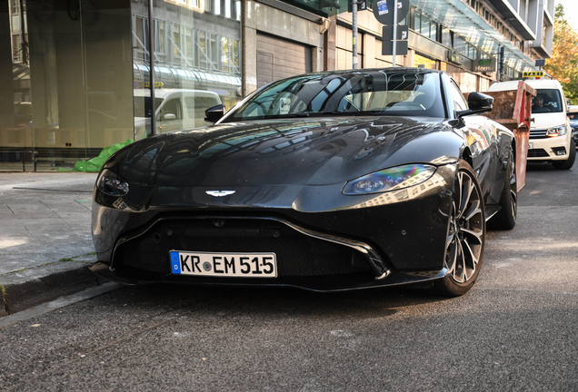 Aston Martin V8 Vantage 2018