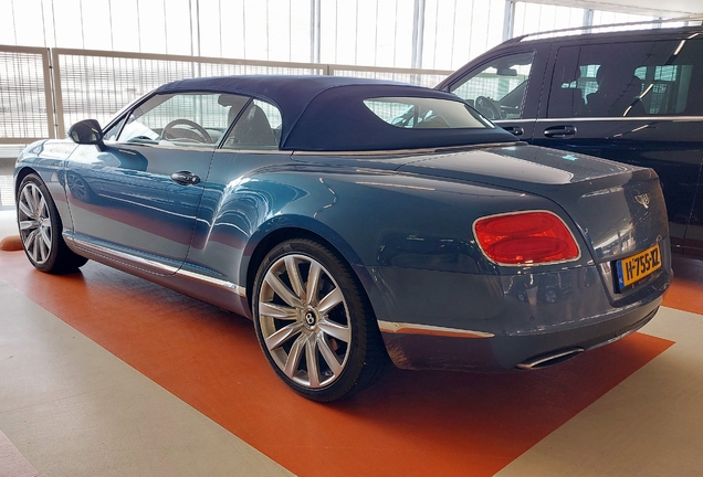 Bentley Continental GTC 2012