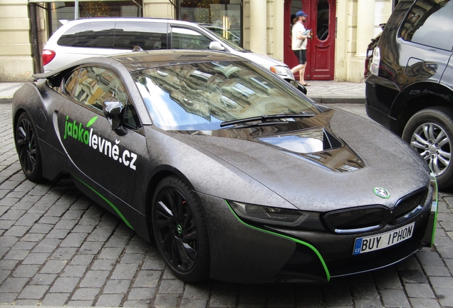 BMW i8