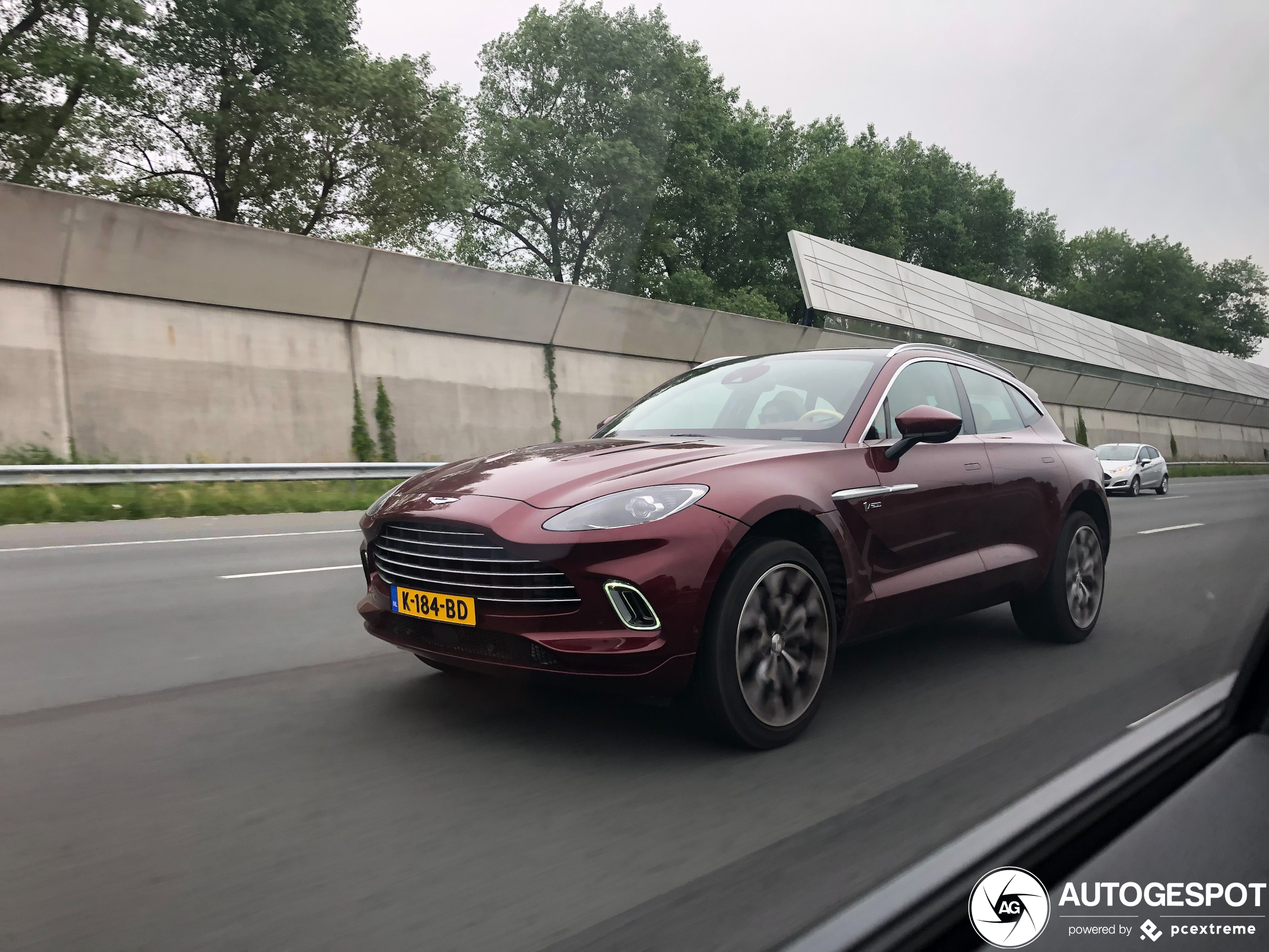 Aston Martin DBX