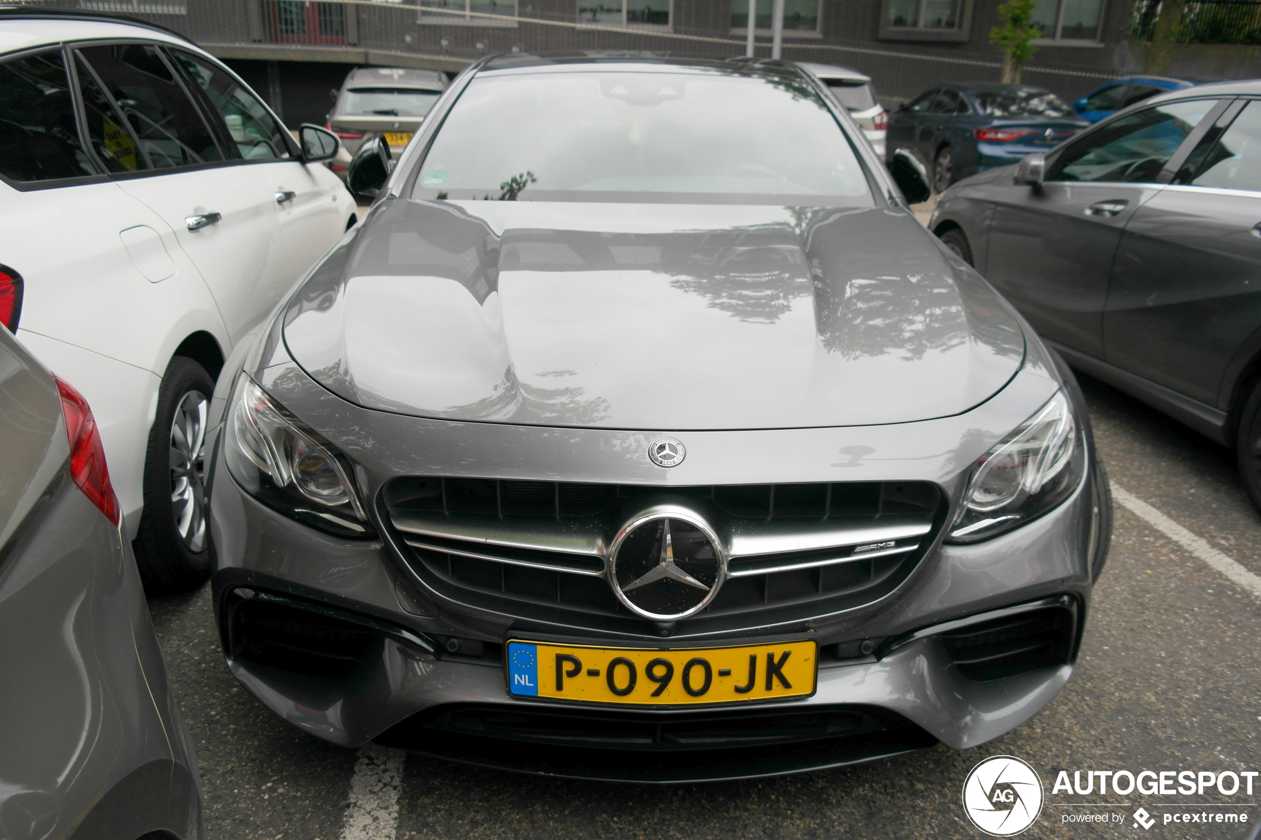 Mercedes-AMG E 63 S W213