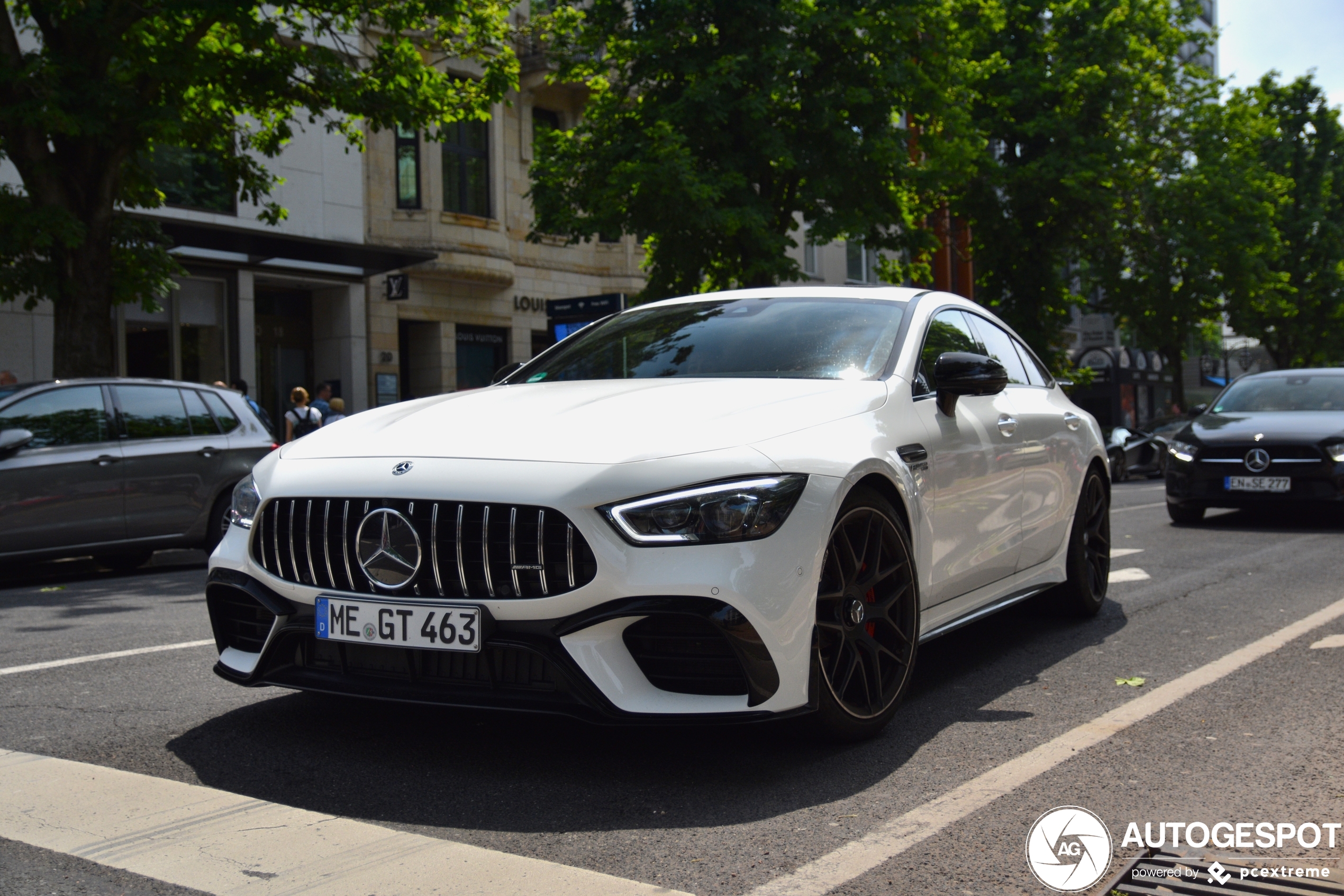 Mercedes-AMG GT 63 X290