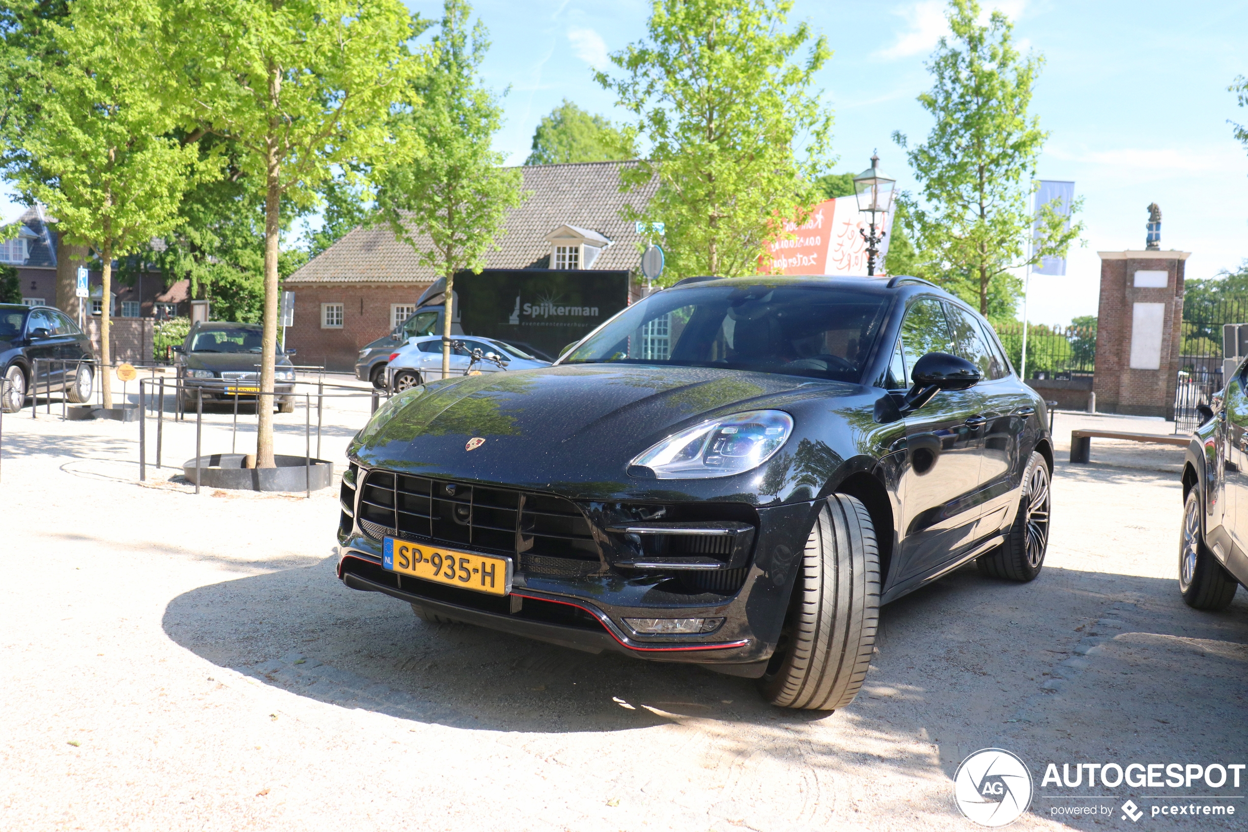 Porsche 95B Macan Turbo Exclusive Performance Edition