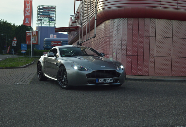 Aston Martin V8 Vantage