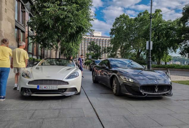 Aston Martin Vanquish Volante