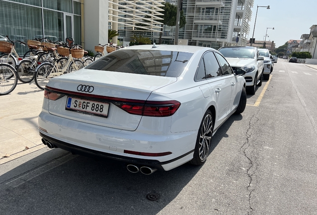 Audi S8 D5