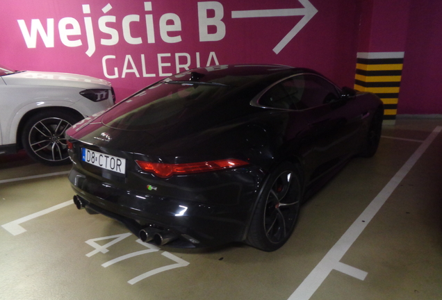 Jaguar F-TYPE R Coupé