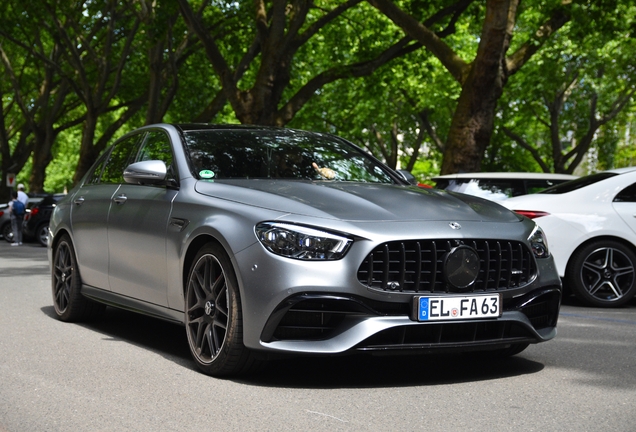 Mercedes-AMG E 63 S W213 2021