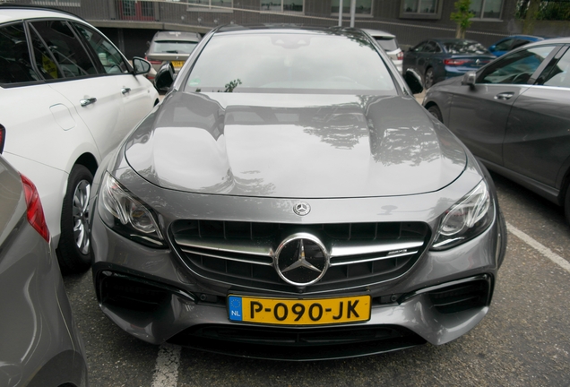 Mercedes-AMG E 63 S W213