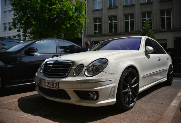 Mercedes-Benz E 63 AMG