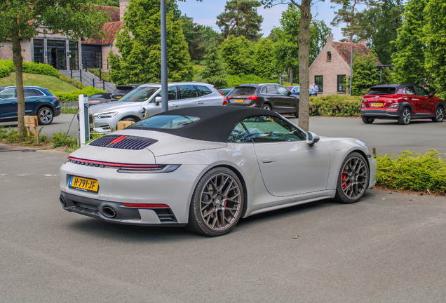 Porsche 992 Carrera 4S Cabriolet