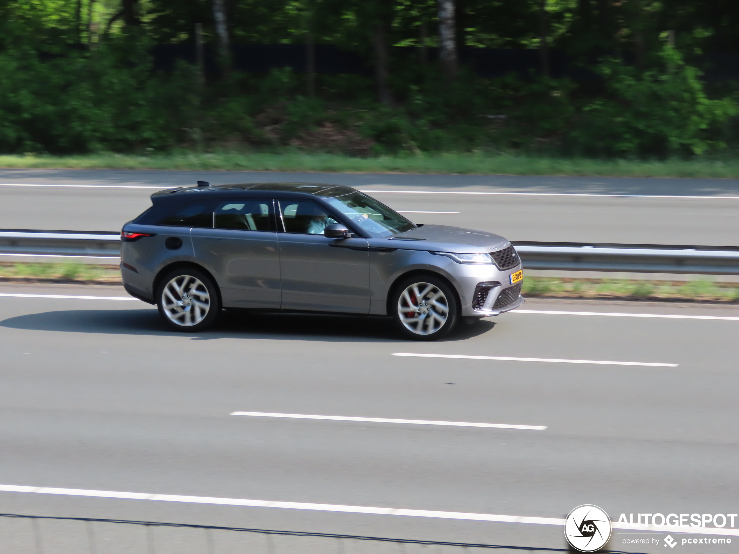 Land Rover Range Rover Velar SVAutobiography