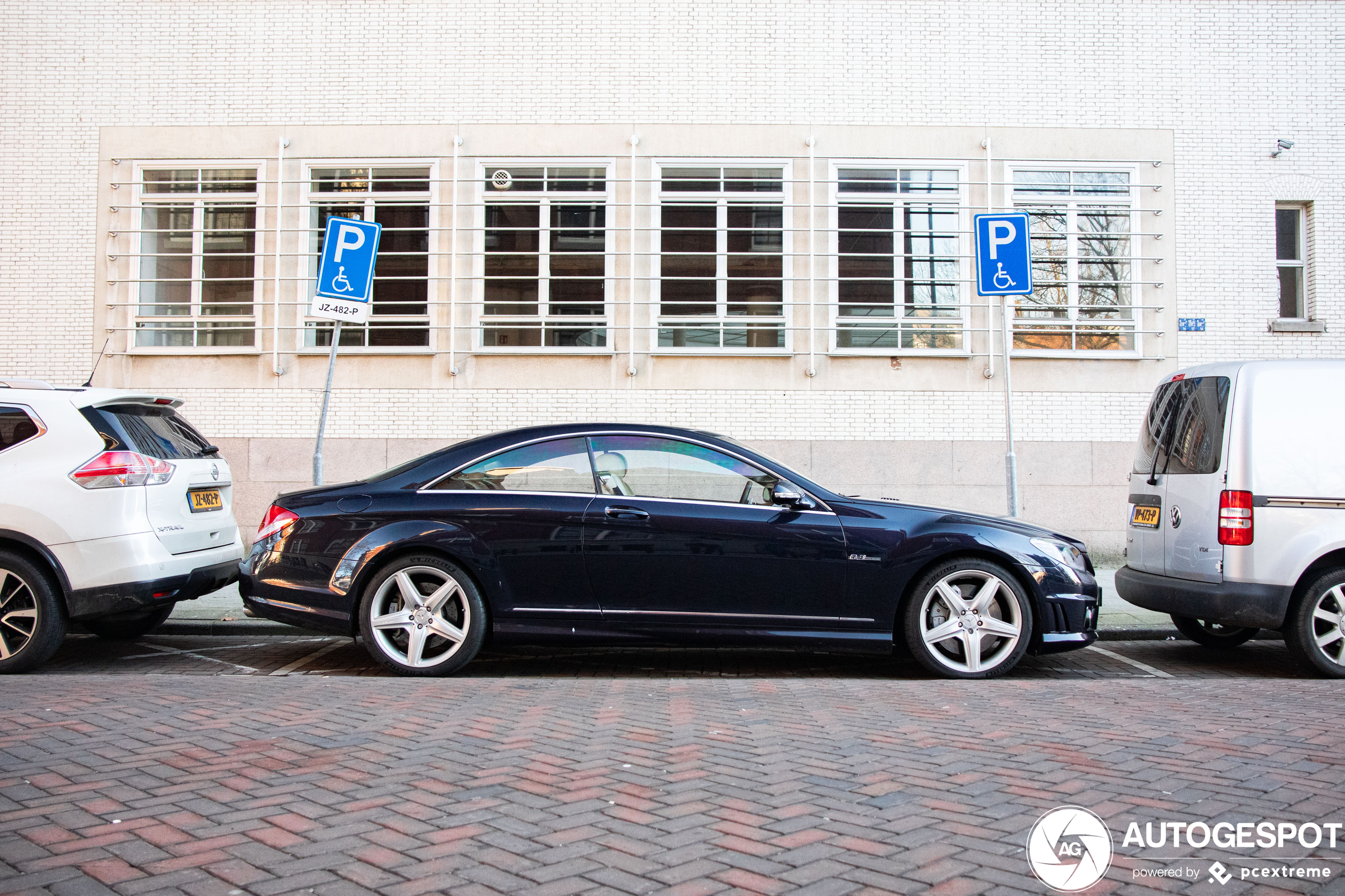 Mercedes-Benz CL 63 AMG C216