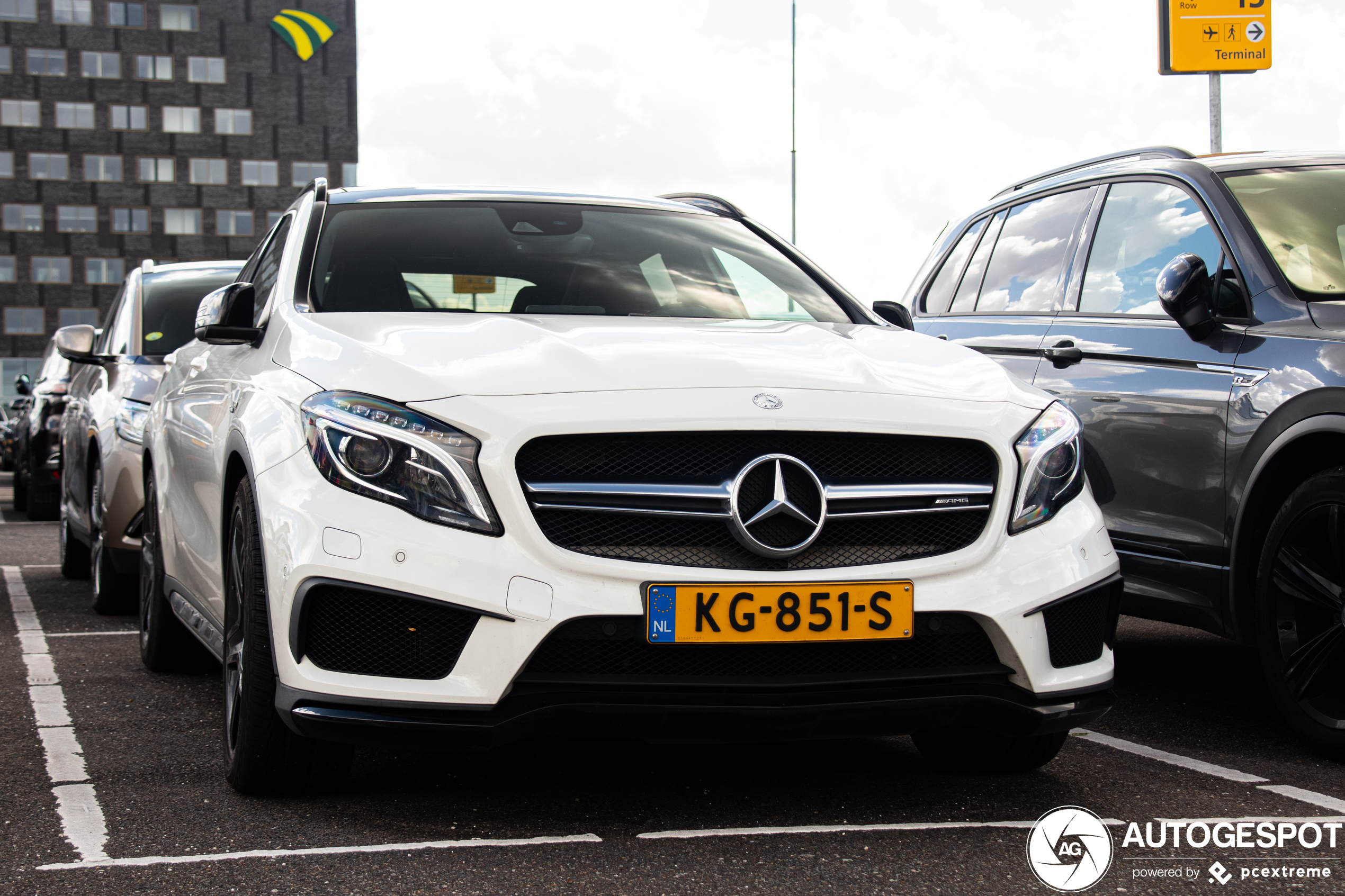 Mercedes-Benz GLA 45 AMG X156