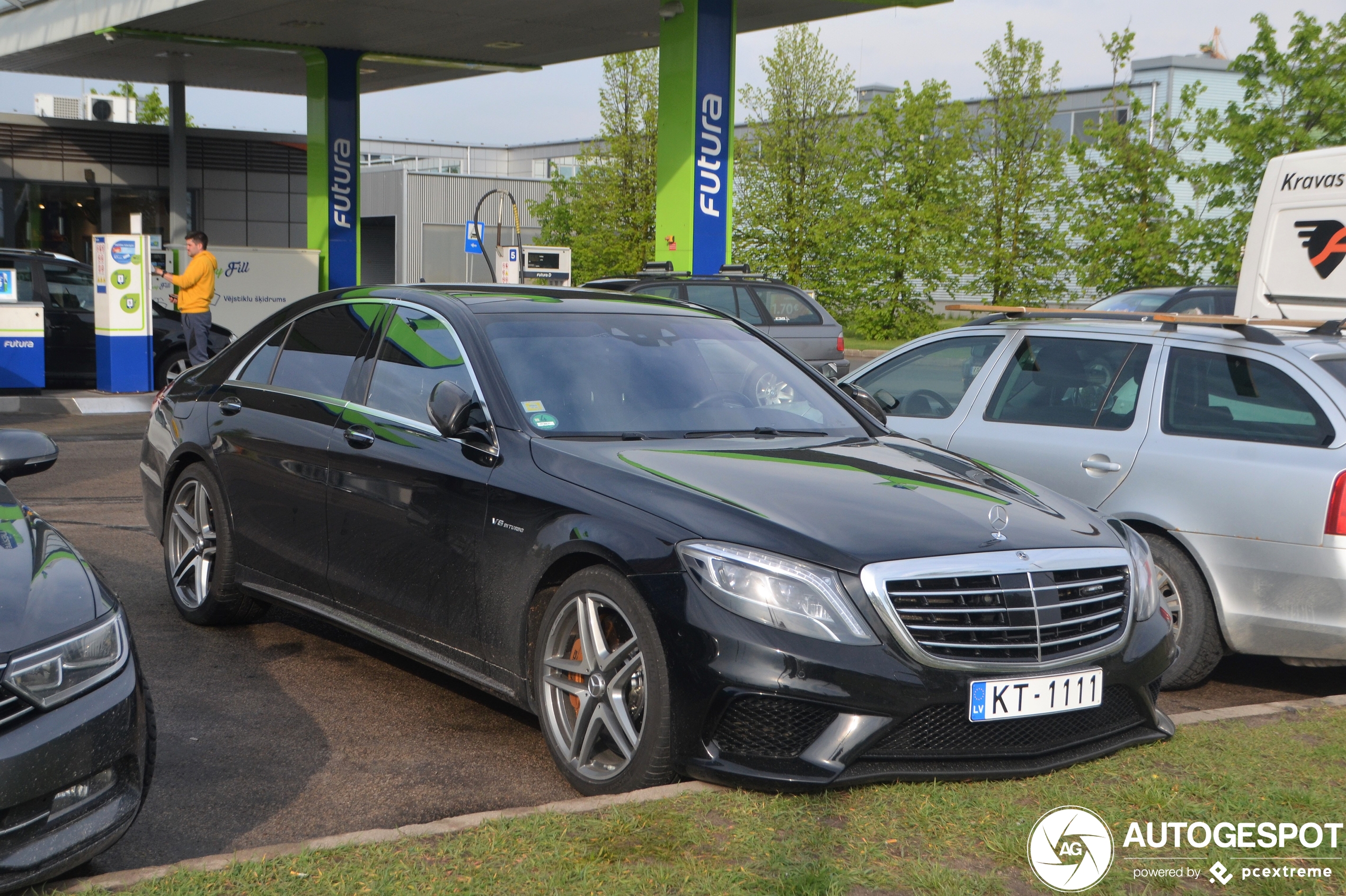 Mercedes-Benz S 63 AMG V222