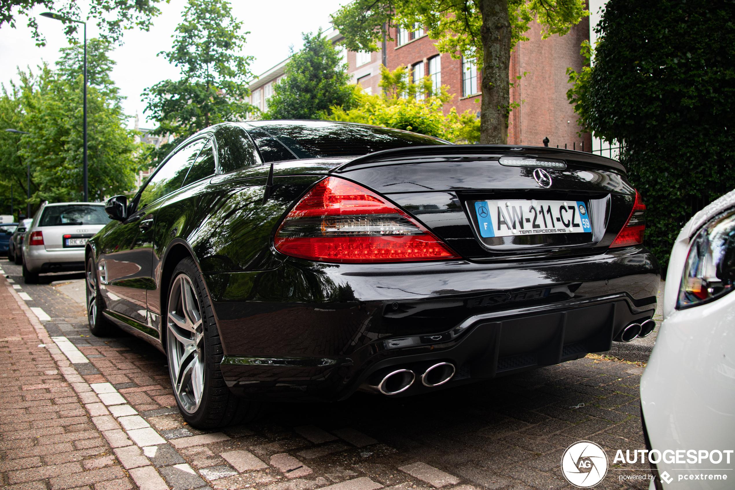 Mercedes-Benz SL 63 AMG