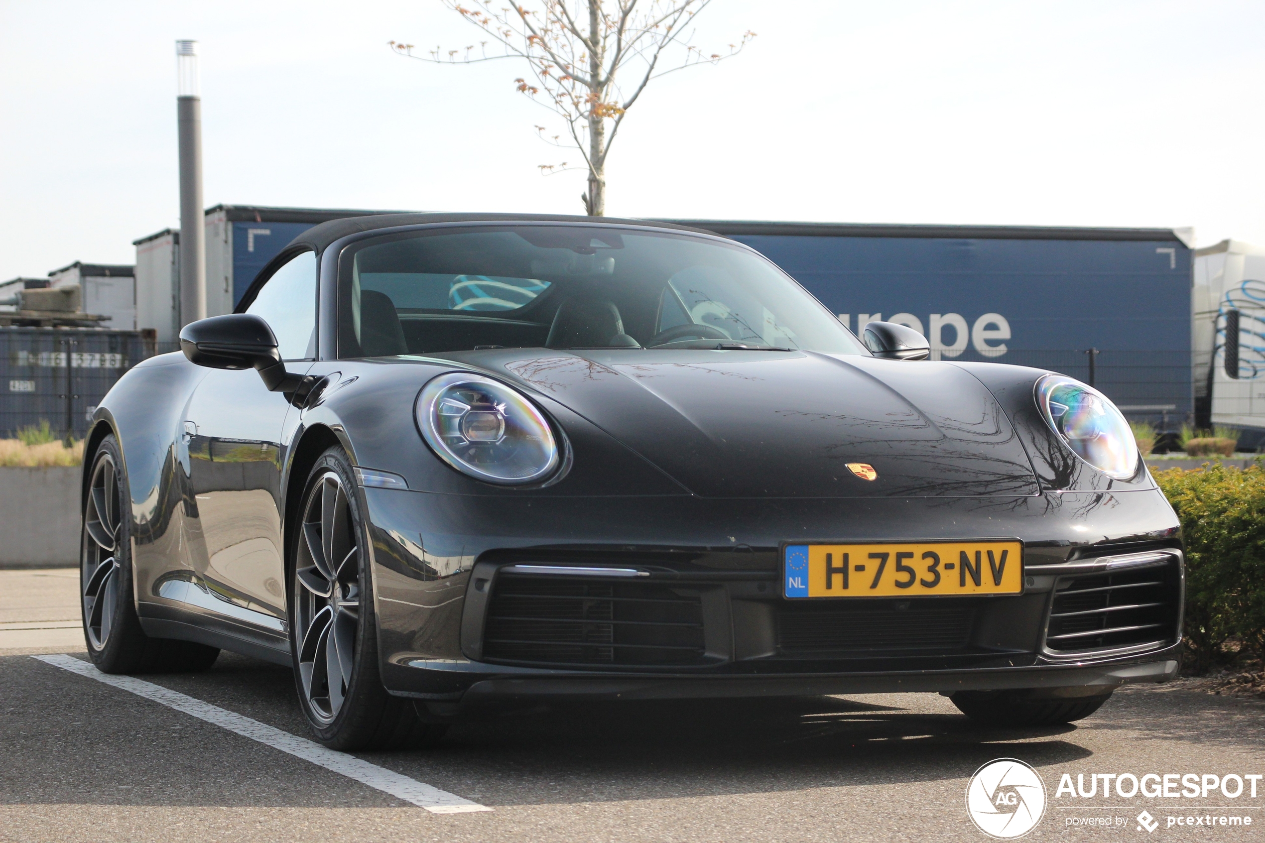 Porsche 992 Carrera 4S Cabriolet