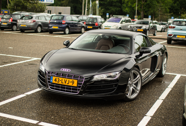 Audi R8 V10