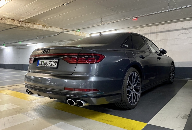 Audi S8 D5