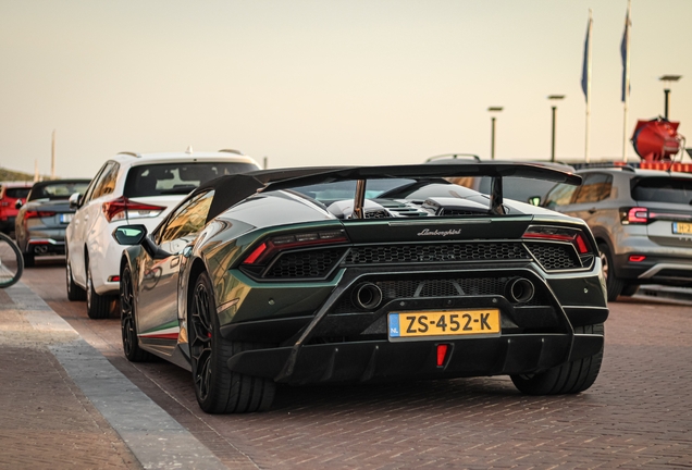 Lamborghini Huracán LP640-4 Performante Spyder