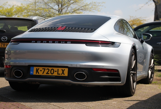 Porsche 992 Carrera 4S