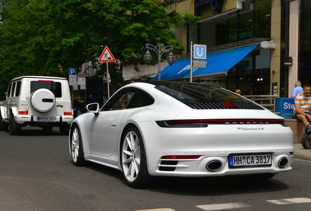 Porsche 992 Carrera 4S