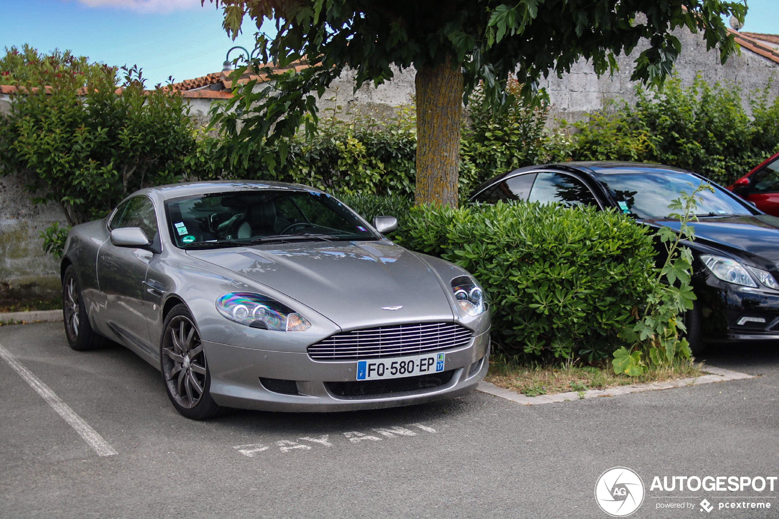 Aston Martin DB9