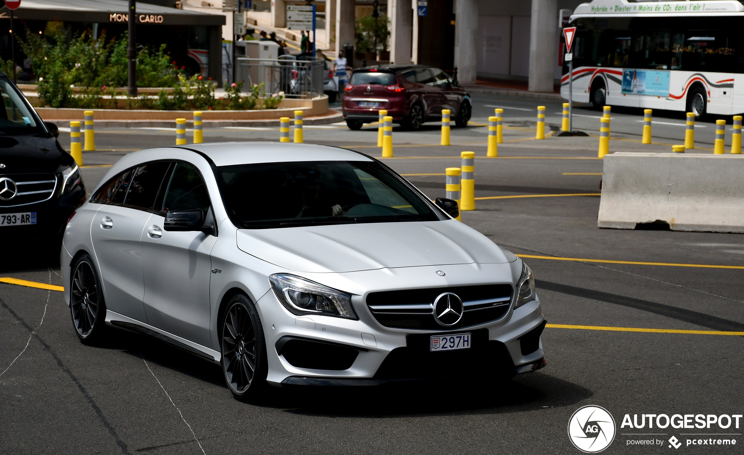 Mercedes-Benz CLA 45 AMG Shooting Brake