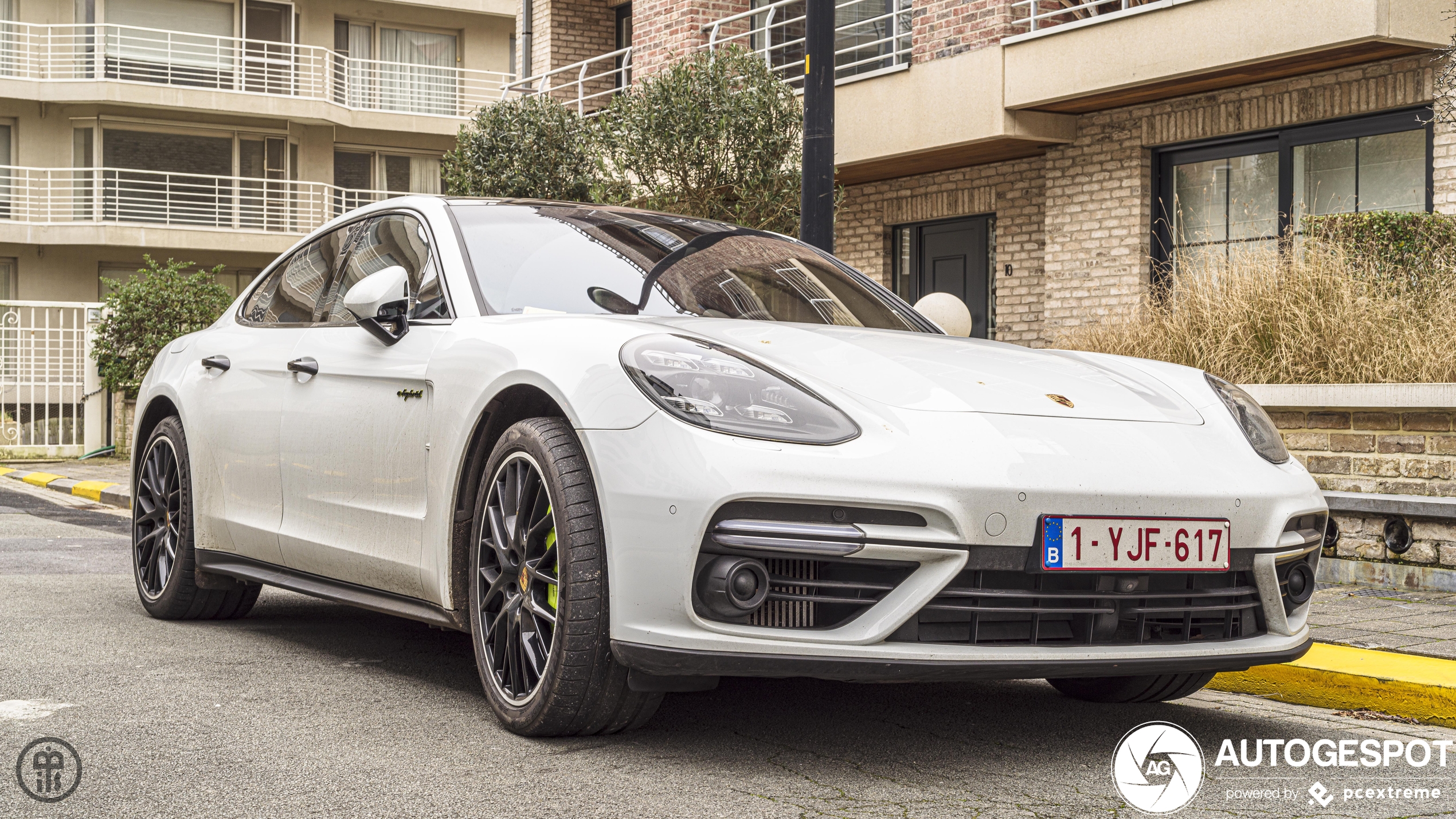 Porsche 971 Panamera Turbo S E-Hybrid