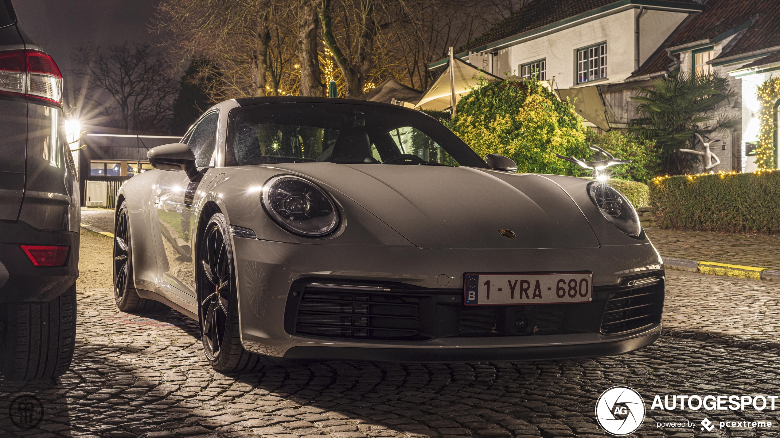 Porsche 992 Carrera 4S