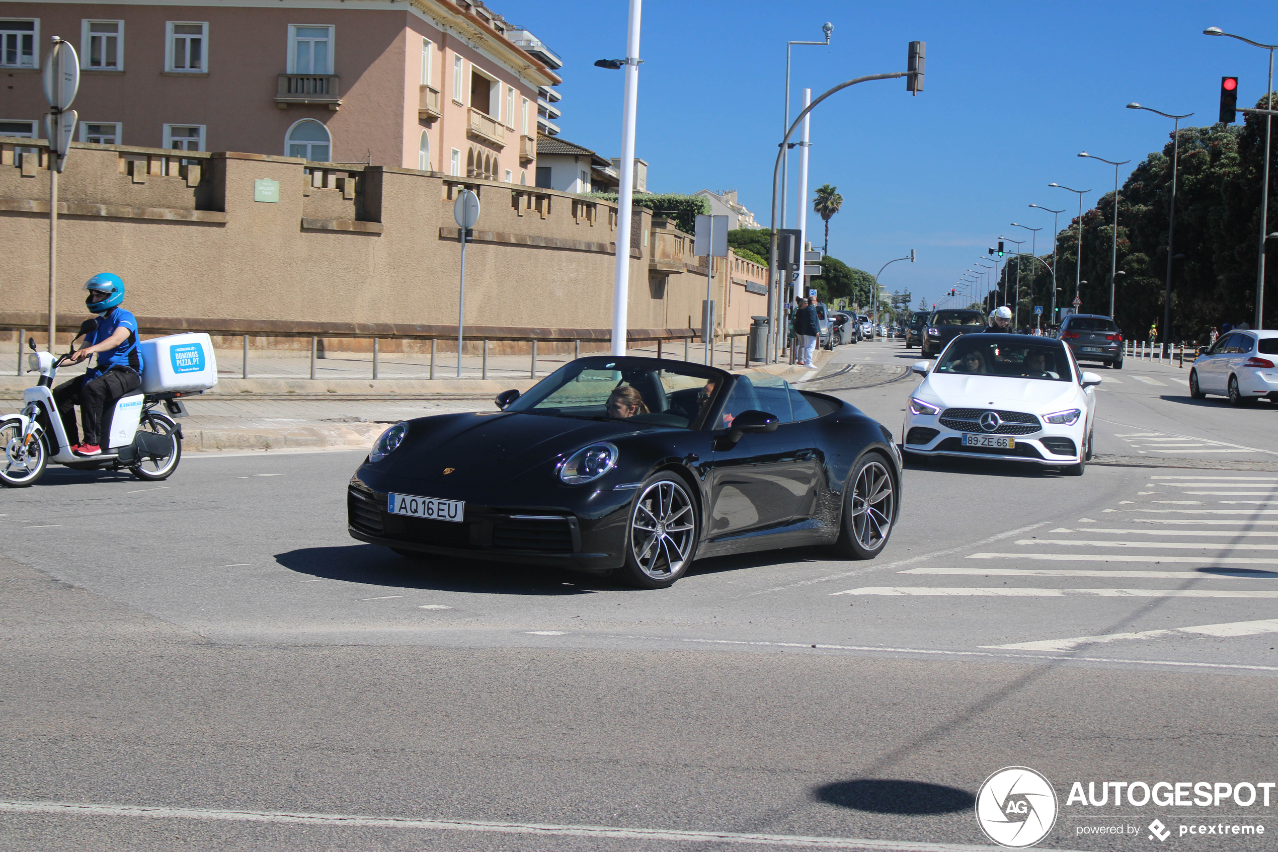 Porsche 992 Carrera 4S Cabriolet