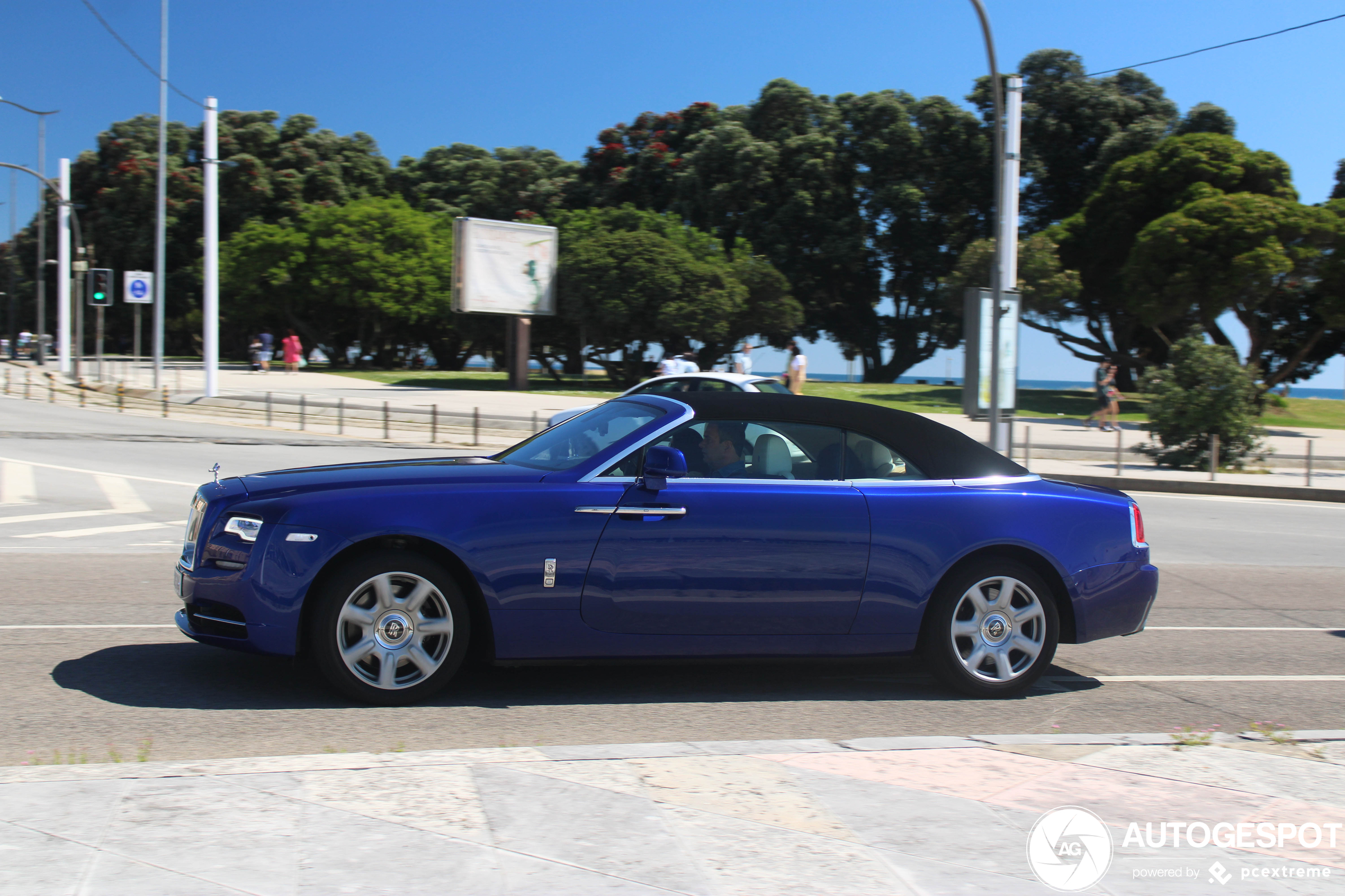 Rolls-Royce Dawn