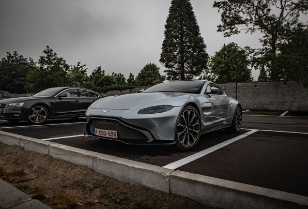 Aston Martin V8 Vantage 2018