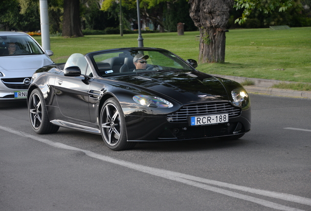 Aston Martin V8 Vantage Roadster 2012