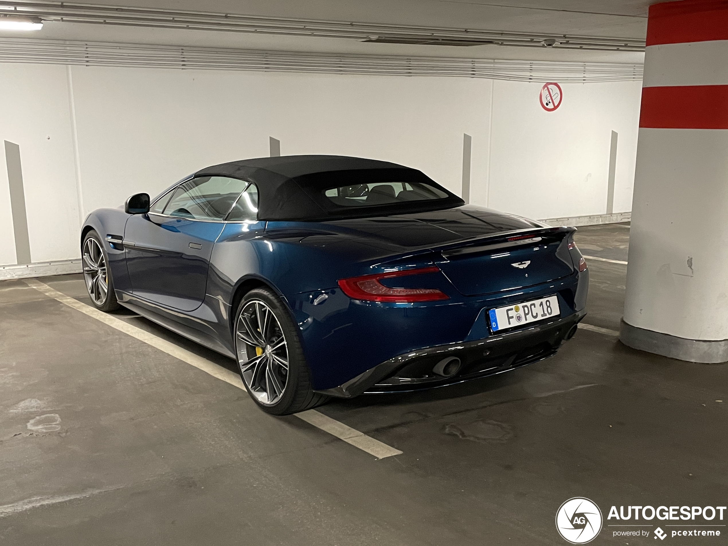 Aston Martin Vanquish Volante