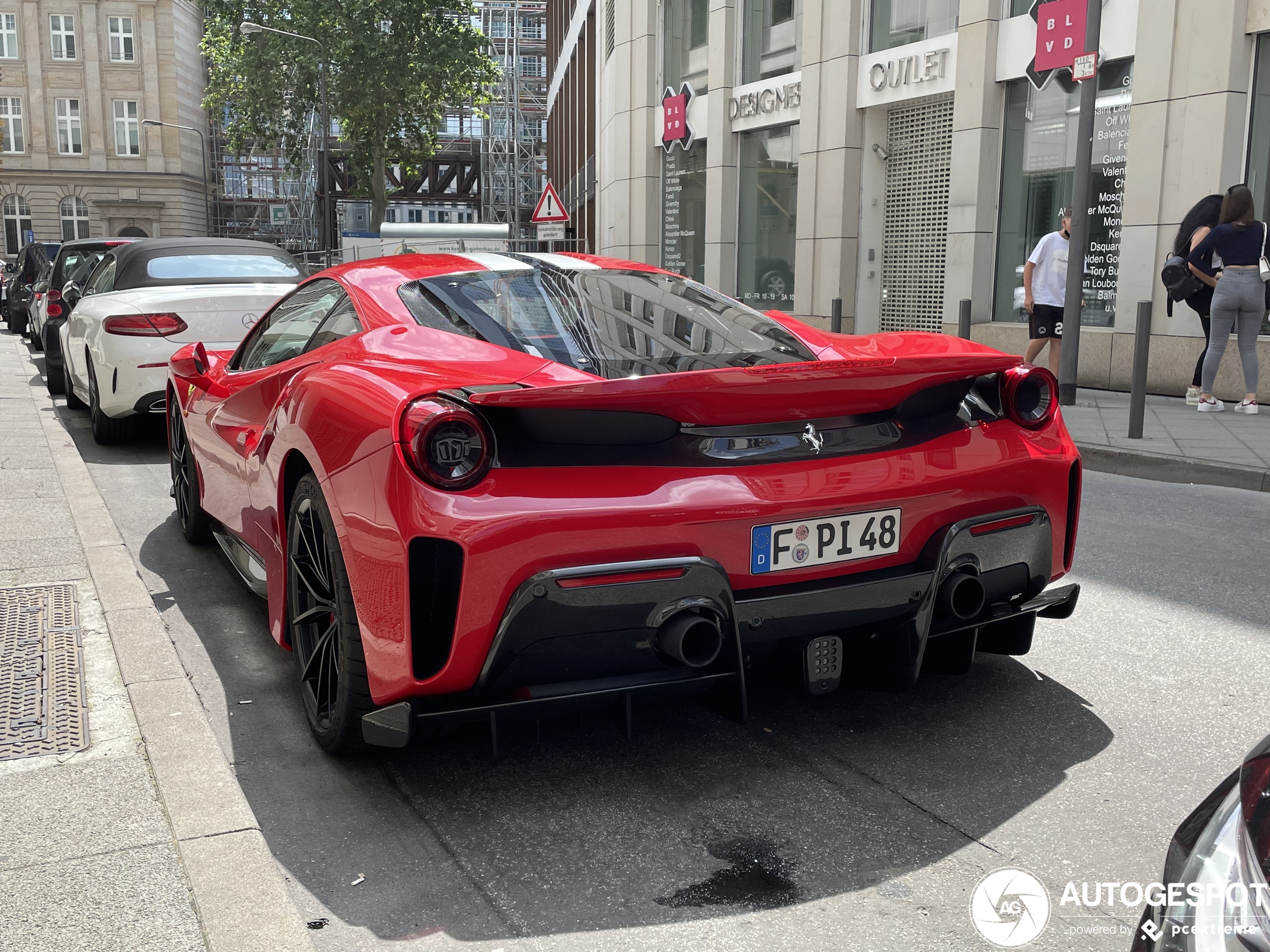 Ferrari 488 Pista