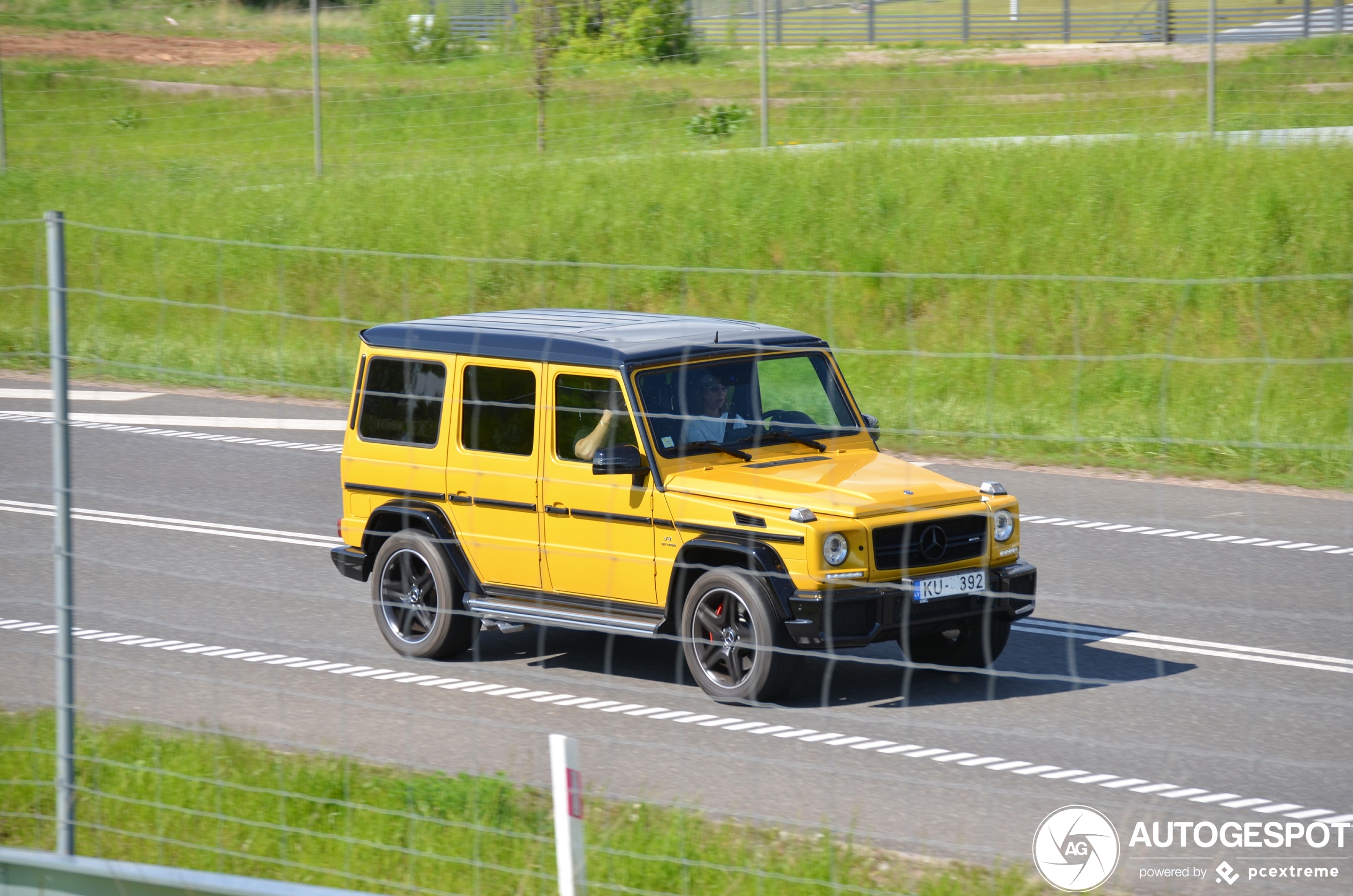 Mercedes-Benz G 63 AMG Crazy Color Edition