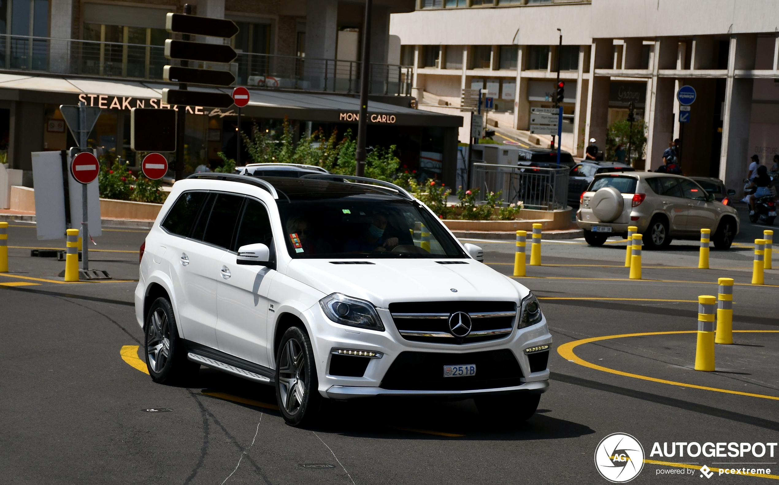 Mercedes-Benz GL 63 AMG X166