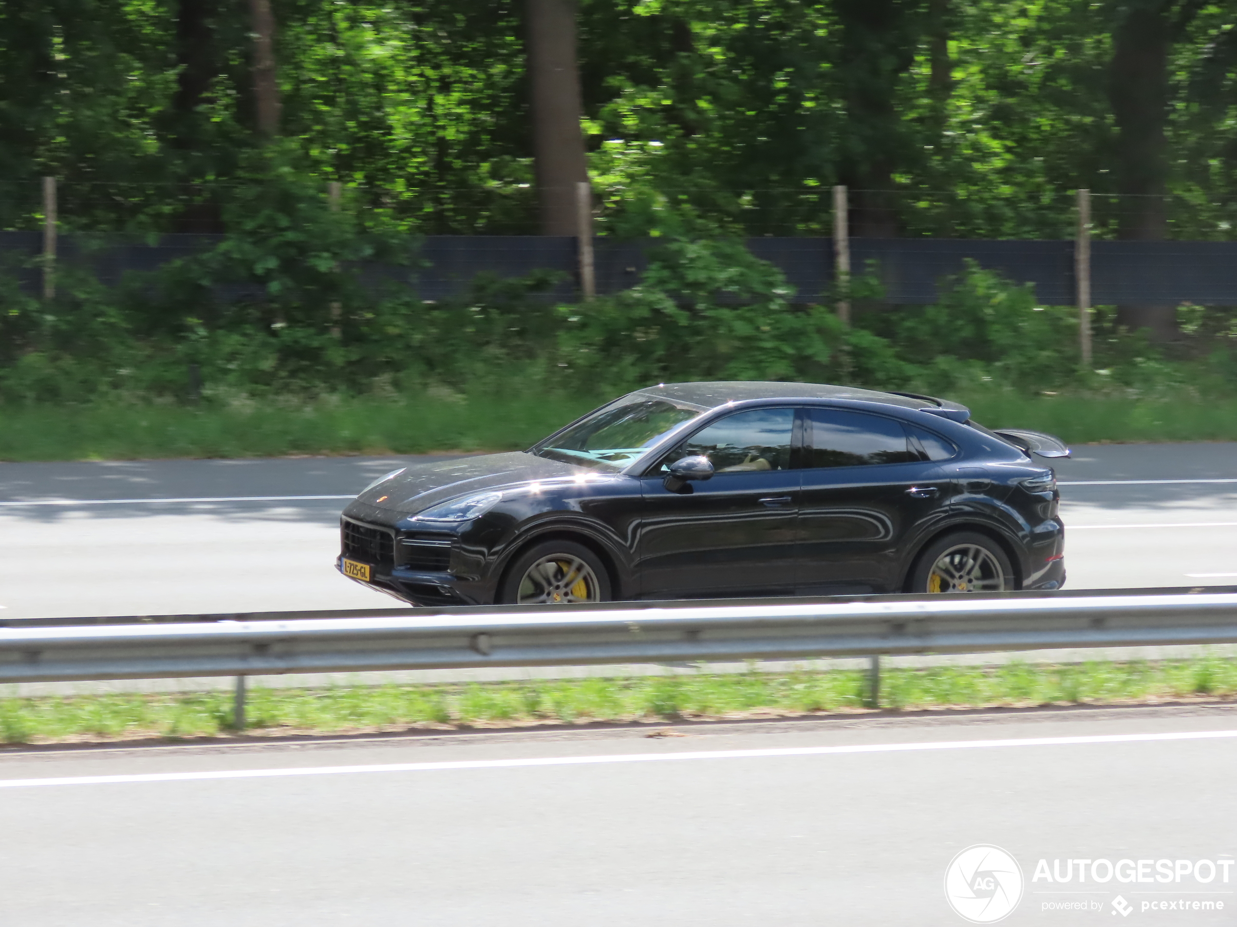 Porsche Cayenne Coupé Turbo S E-Hybrid