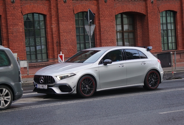 Mercedes-AMG A 45 W177