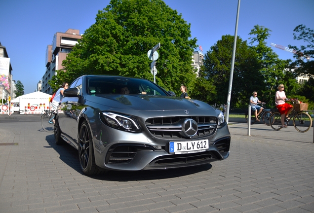 Mercedes-AMG E 63 S W213