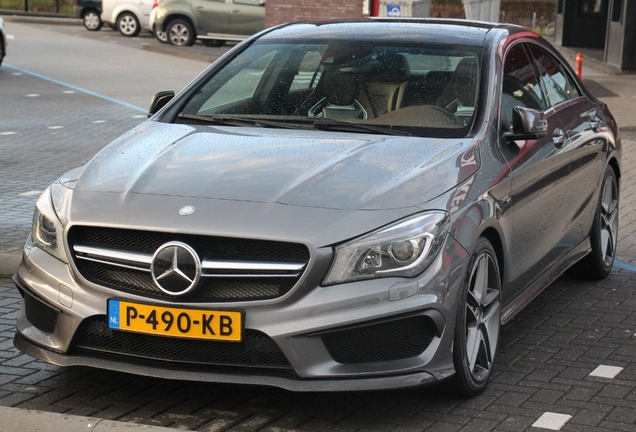 Mercedes-Benz CLA 45 AMG C117