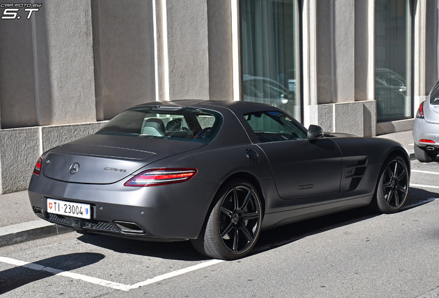 Mercedes-Benz SLS AMG