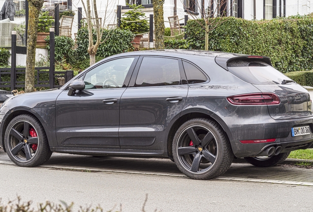 Porsche 95B Macan GTS