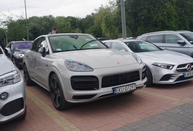 Porsche Cayenne Coupé Turbo S E-Hybrid