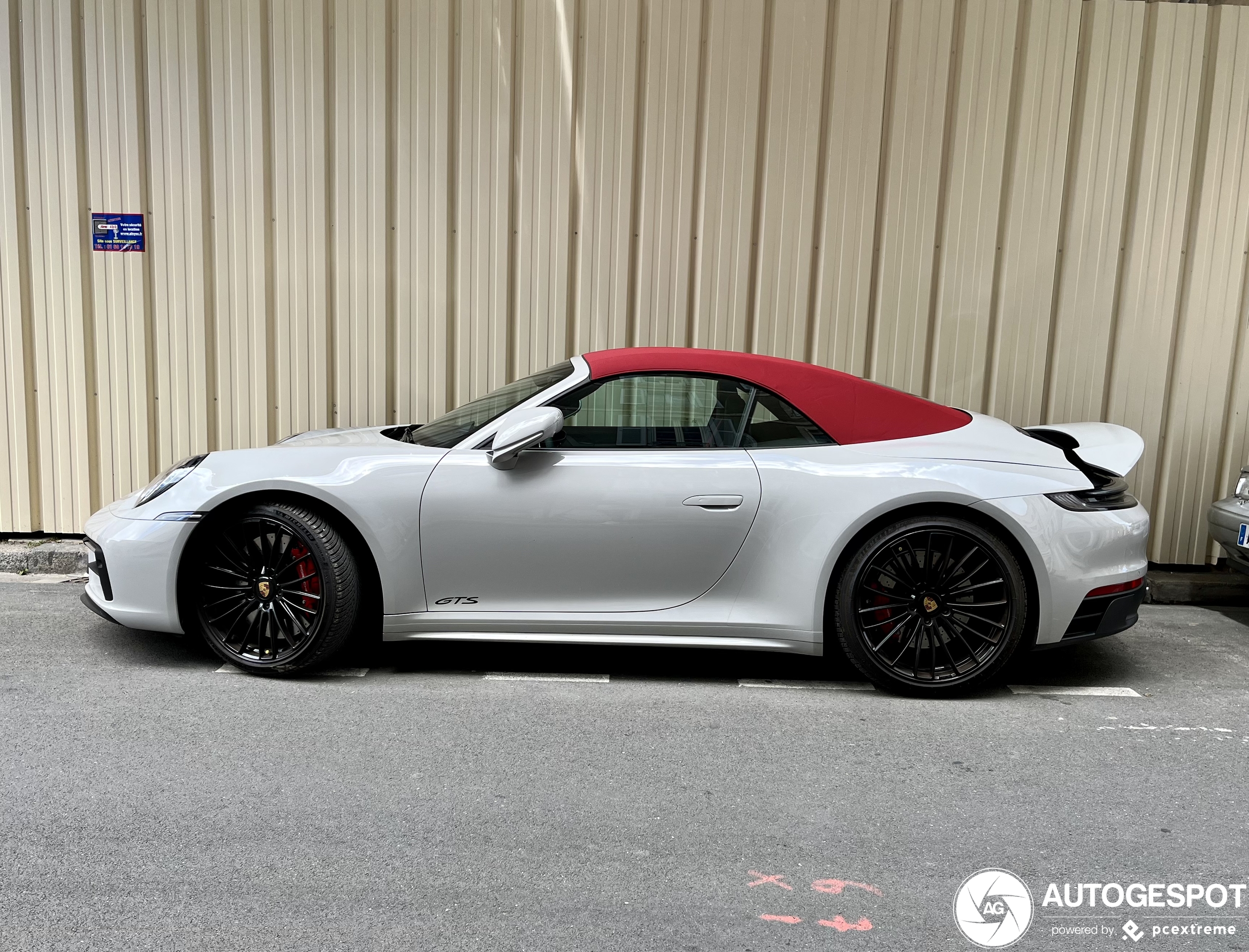 Porsche 992 Carrera 4 GTS Cabriolet