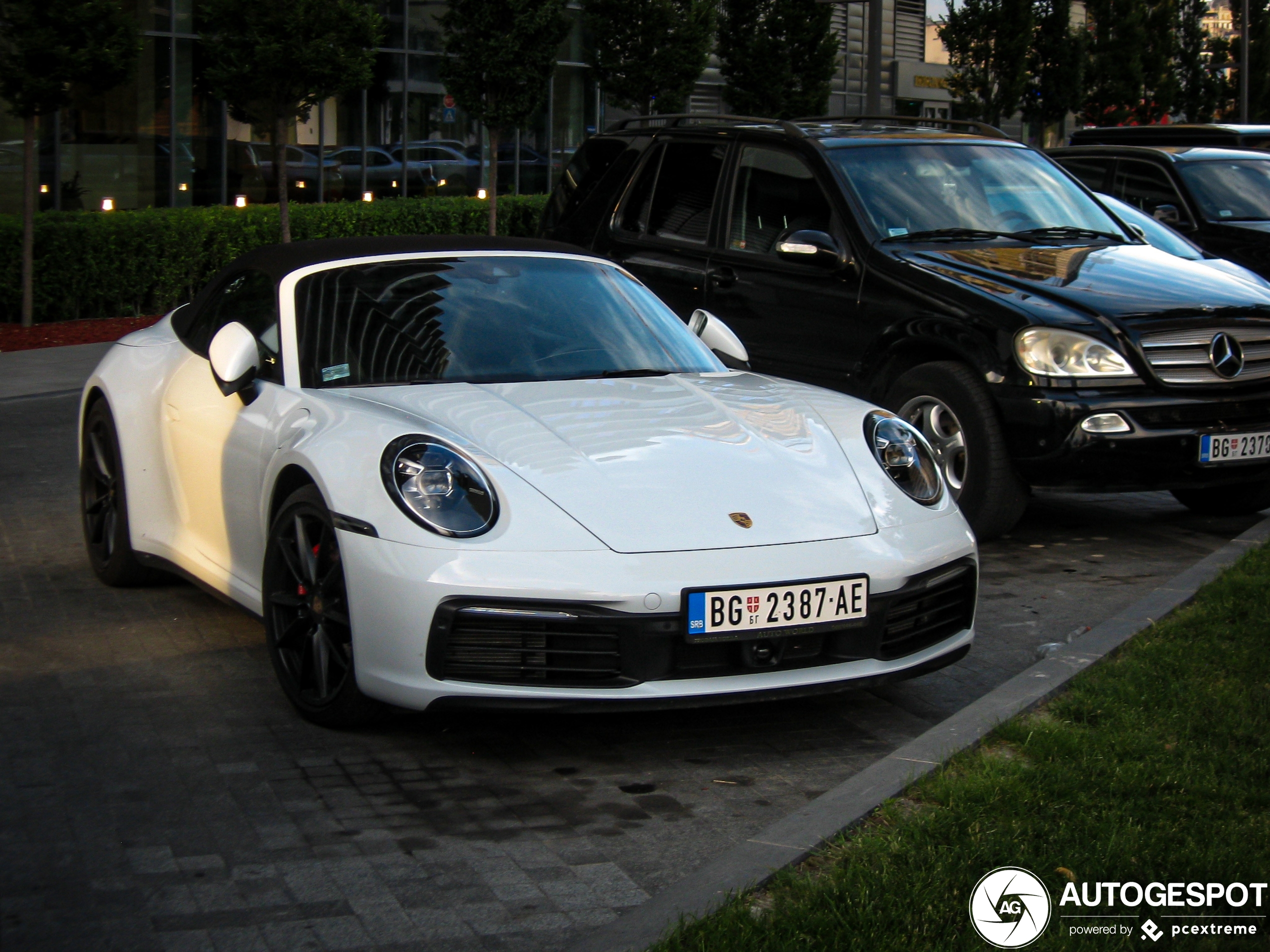 Porsche 992 Carrera 4S Cabriolet