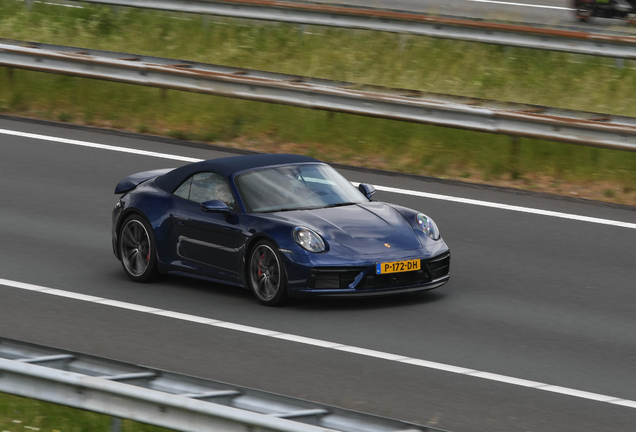 Porsche 992 Carrera GTS Cabriolet