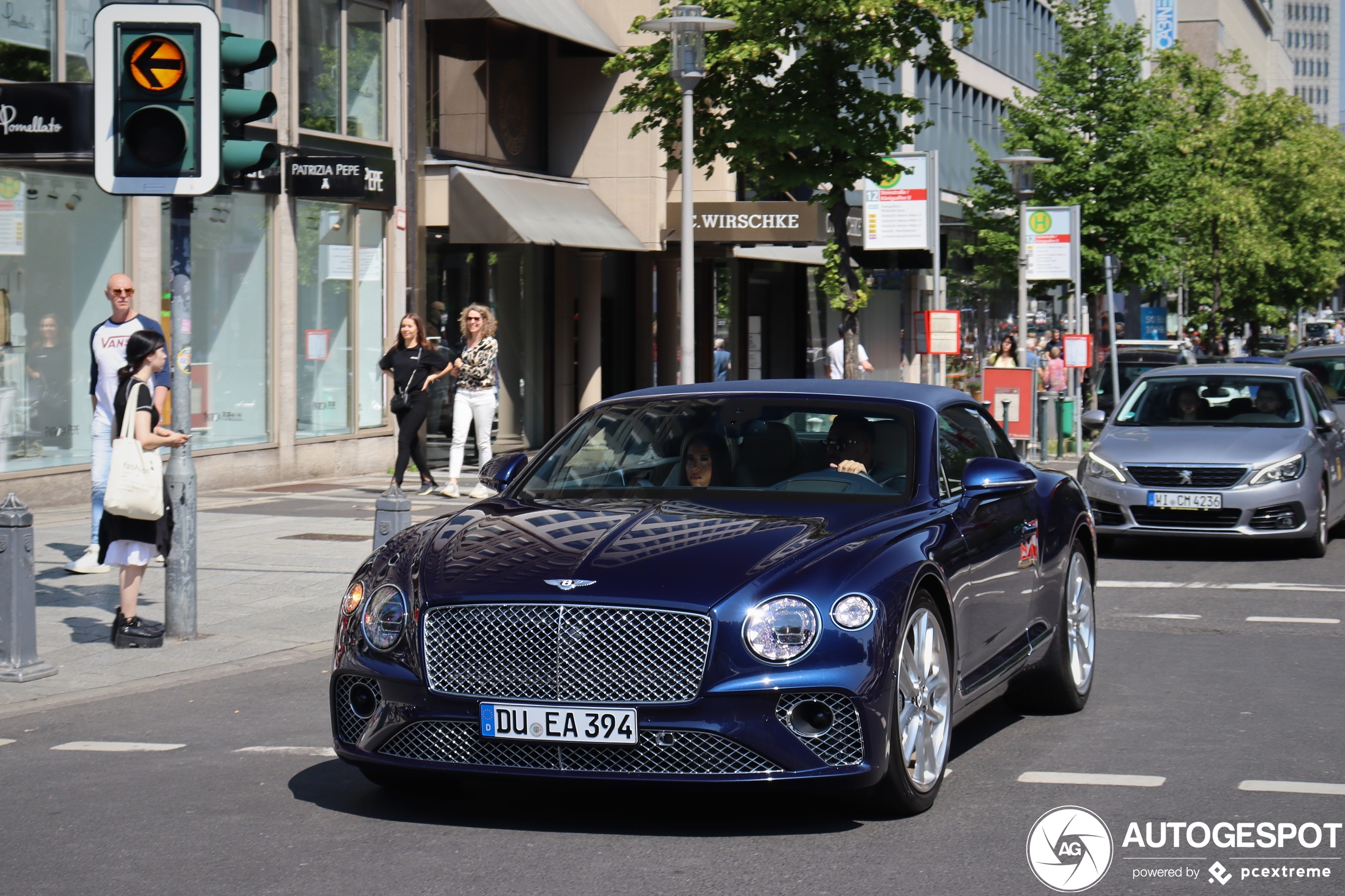 Bentley Continental GTC 2019